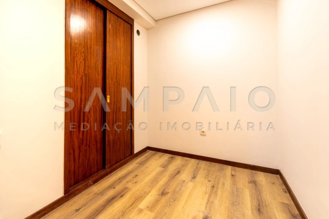 Apartamento T3 para Venda em Valongo Foto 20