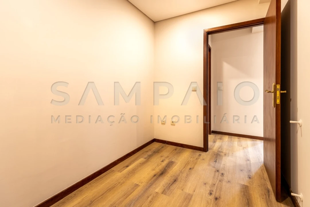 Apartamento T3 para Venda em Valongo Foto 22