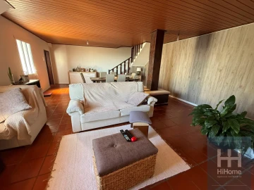 Moradia T4 para Venda em Santo Antonio da Serra
