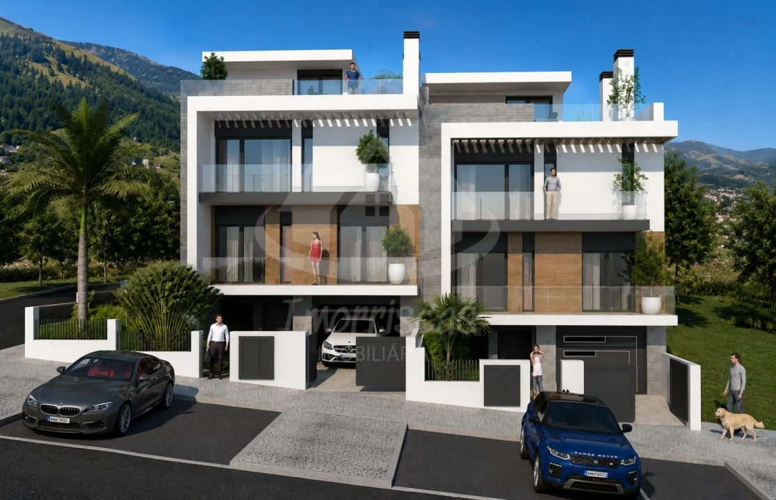 Moradia T4 para Venda em Vialonga Foto 1