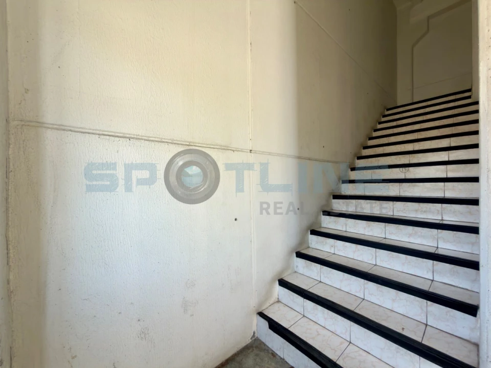 Armazém para Arrendamento em Vialonga Foto 12
