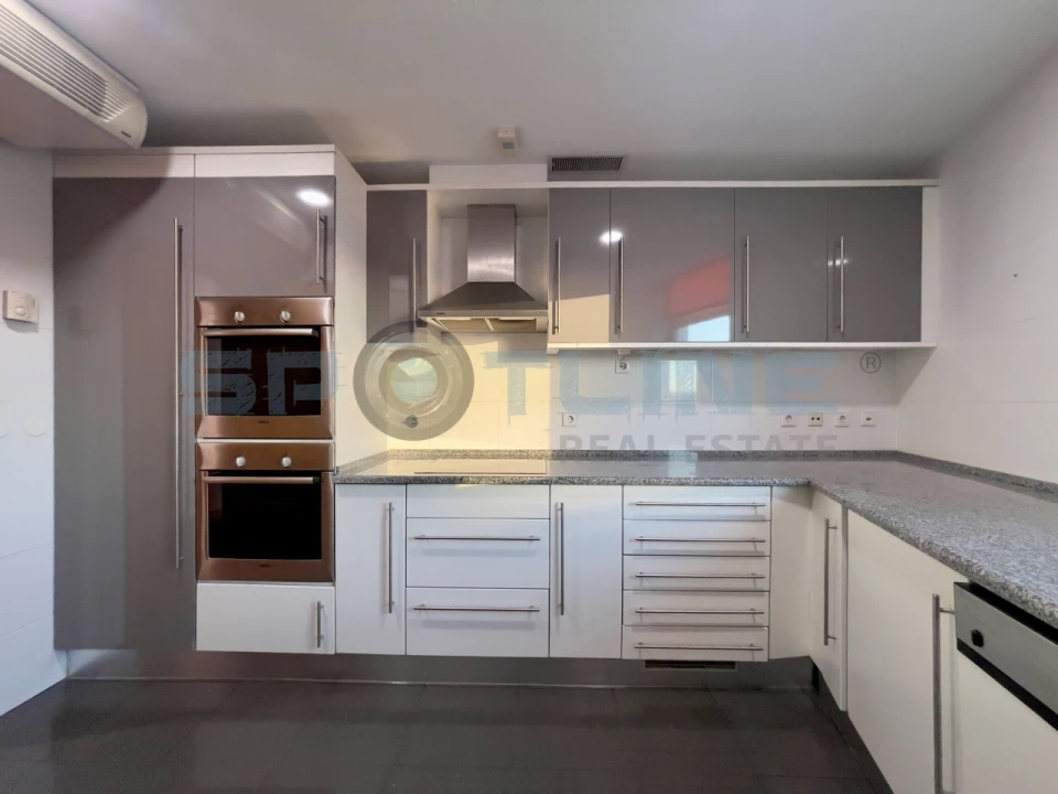 Apartamento T2 para Arrendamento em Parque das Nações Foto 7