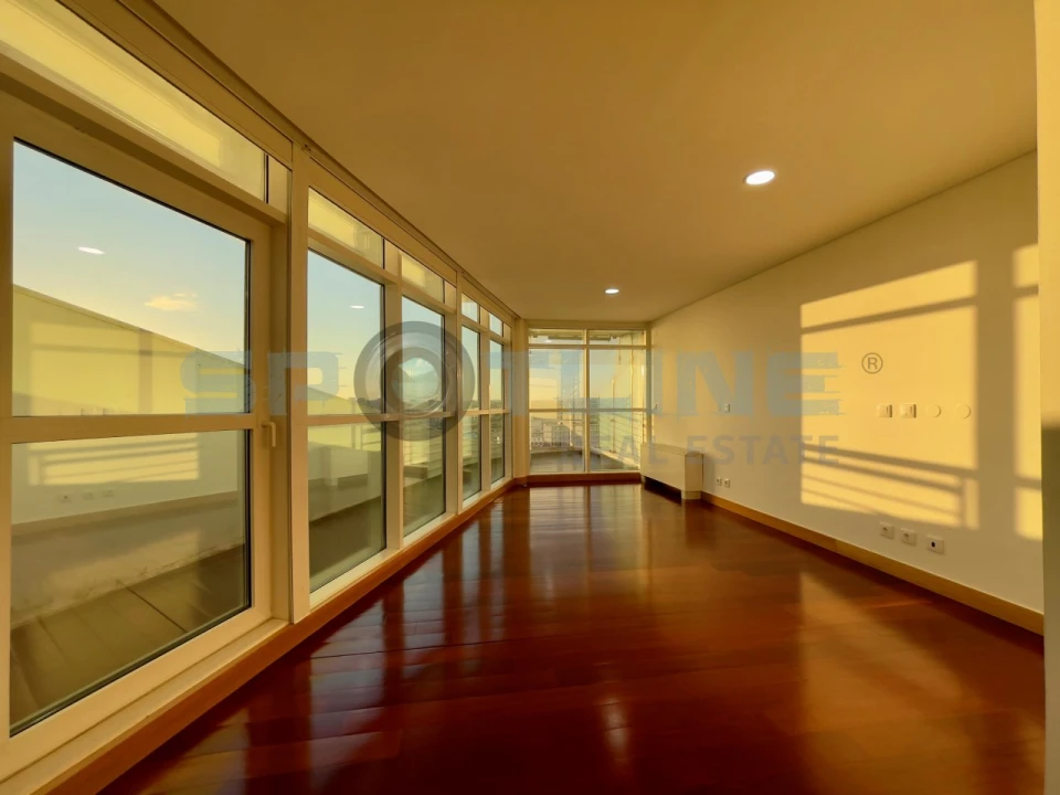 Apartamento T2 para Arrendamento em Parque das Nações Foto 37