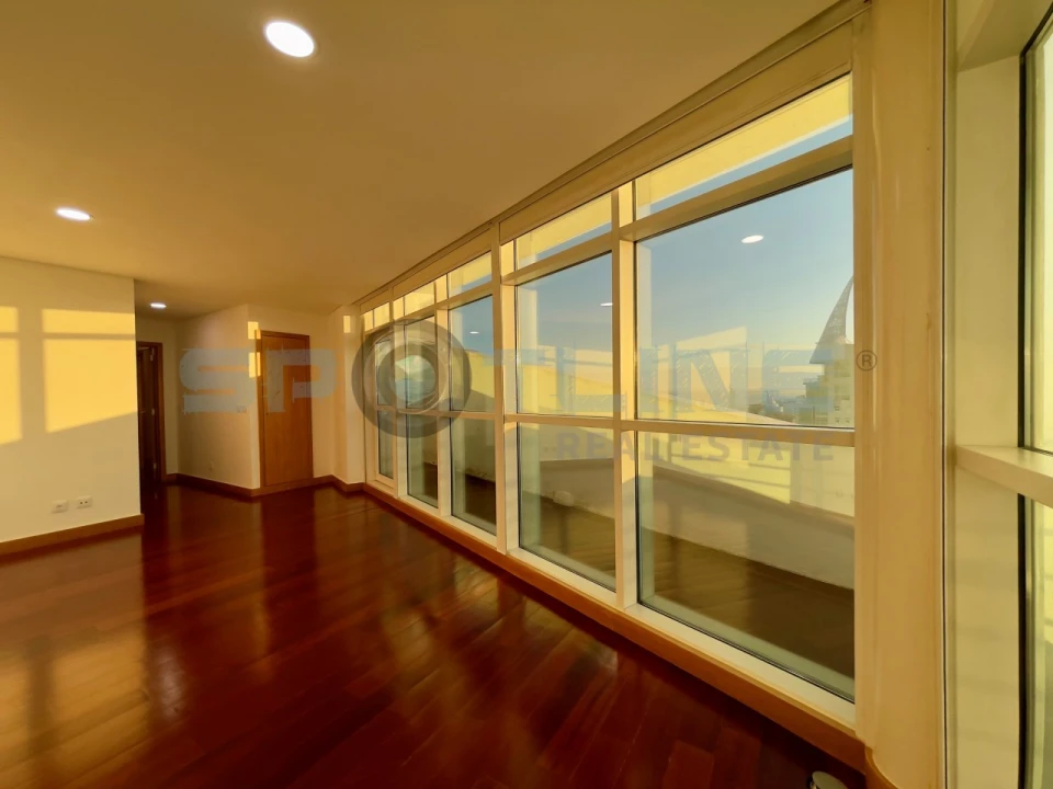 Apartamento T2 para Arrendamento em Parque das Nações Foto 41