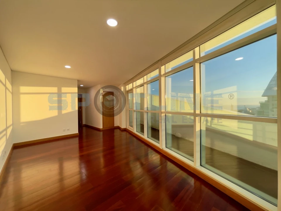 Apartamento T2 para Arrendamento em Parque das Nações Foto 42