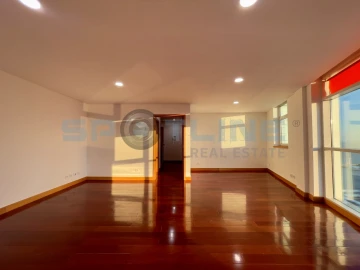 Apartamento T2 para Arrendamento em Parque das Nações