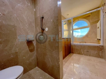 Apartamento T2 para Arrendamento em Parque das Nações