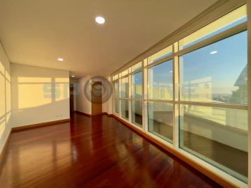 Apartamento T2 para Arrendamento em Parque das Nações