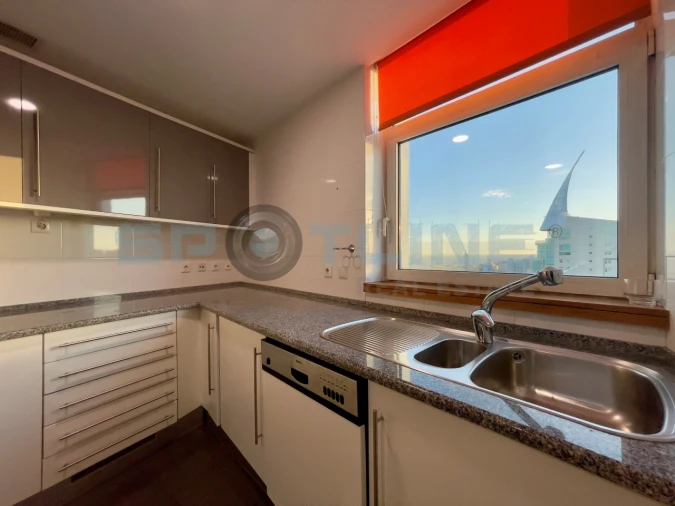 Apartamento T2 para Arrendamento em Parque das Nações Foto 8