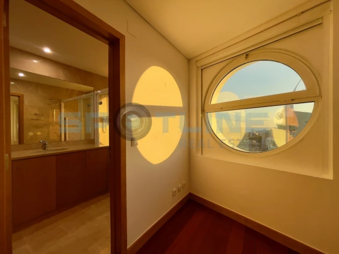 Apartamento T2 para Arrendamento em Parque das Nações Foto 26