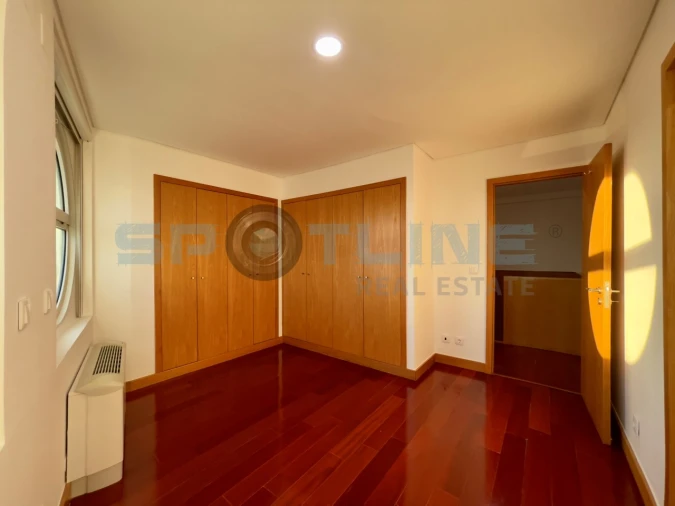 Apartamento T2 para Arrendamento em Parque das Nações Foto 28