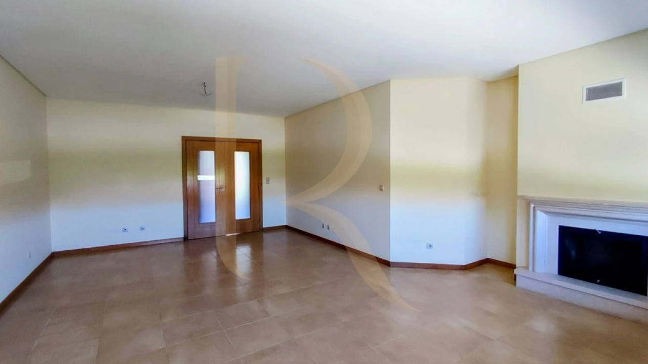 Apartamento T3 para Venda em Seixal, Arrentela e Aldeia de Paio Pires Foto 3