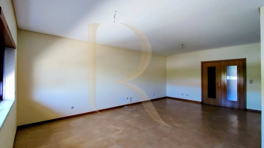 Apartamento T3 para Venda em Seixal, Arrentela e Aldeia de Paio Pires Foto 5