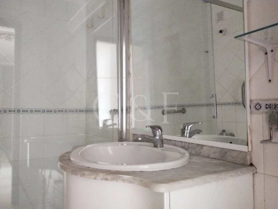 Apartamento T2 para Venda em Rio de Mouro Foto 25