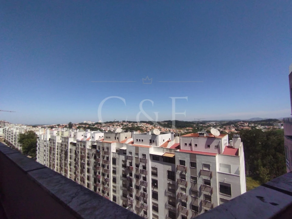Apartamento T2 para Venda em Rio de Mouro Foto 39