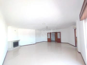 Apartamento T2 para Venda em Rio de Mouro