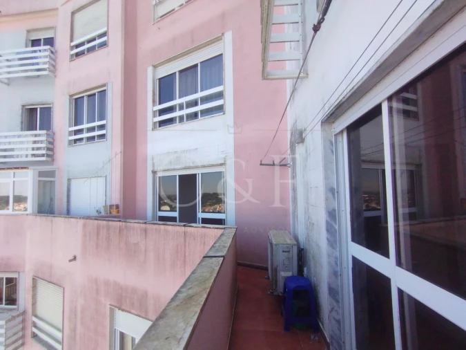 Apartamento T2 para Venda em Rio de Mouro Foto 38