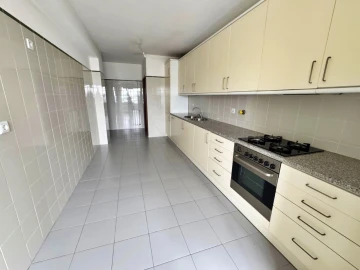 Apartamento T3 para Venda em Cidade da Maia