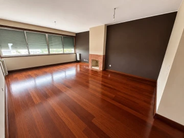 Apartamento T3 para Venda em Cidade da Maia