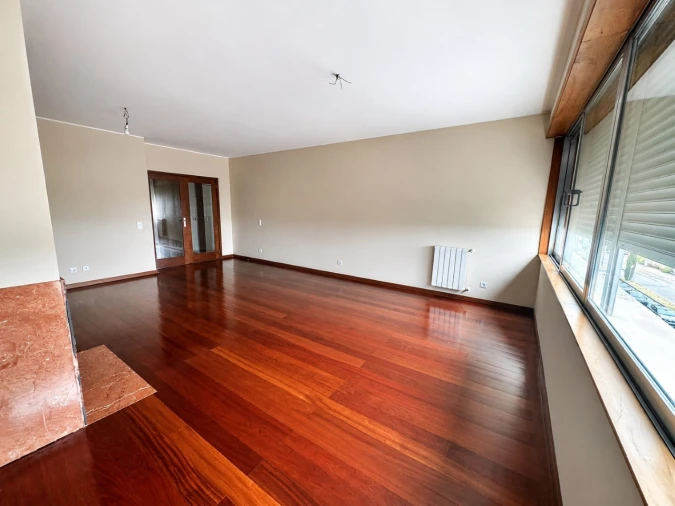 Apartamento T3 para Venda em Cidade da Maia Foto 2