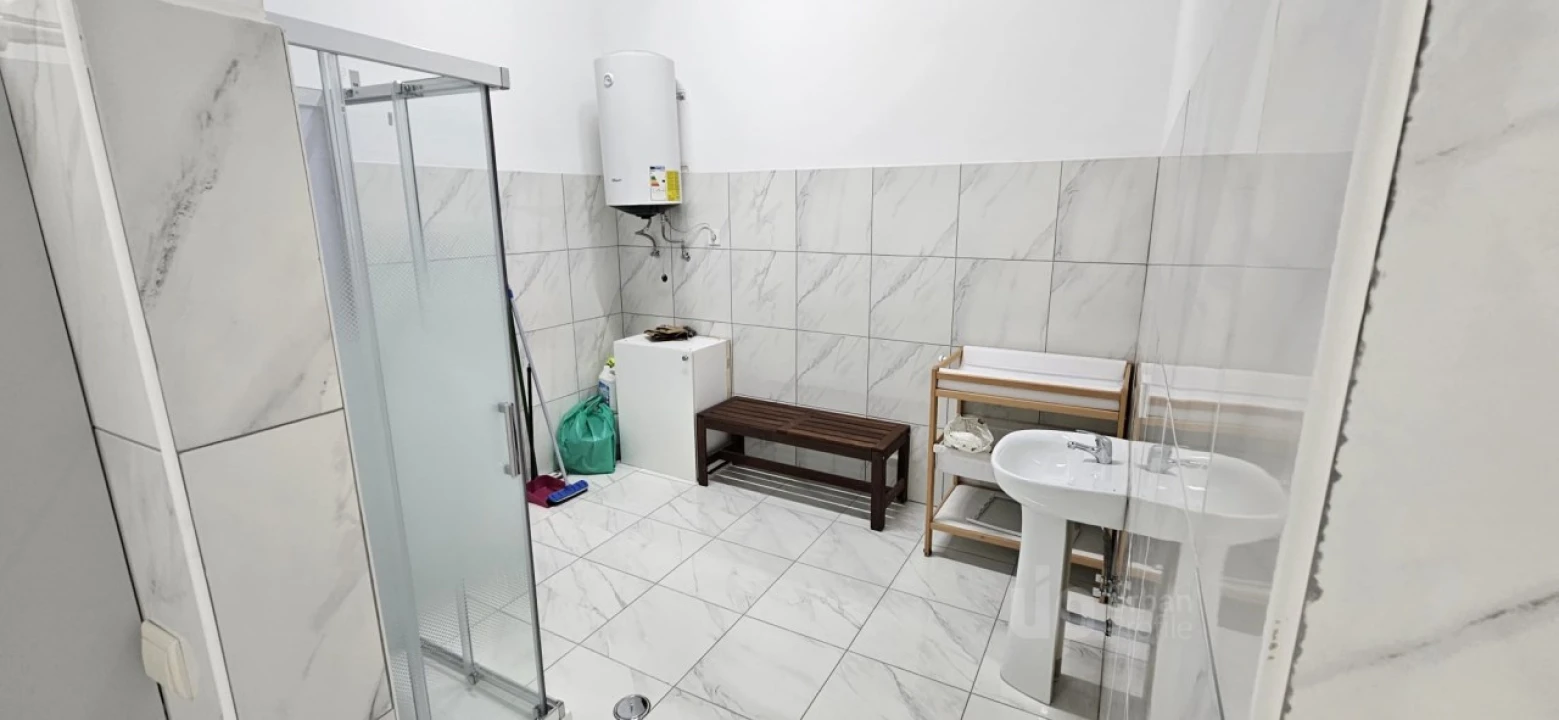 Loja para Arrendamento em Barcarena Foto 24