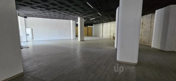 Loja para Arrendamento em Barcarena