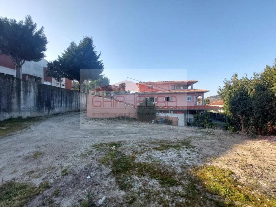 Terreno para Venda em Louredo Foto 4