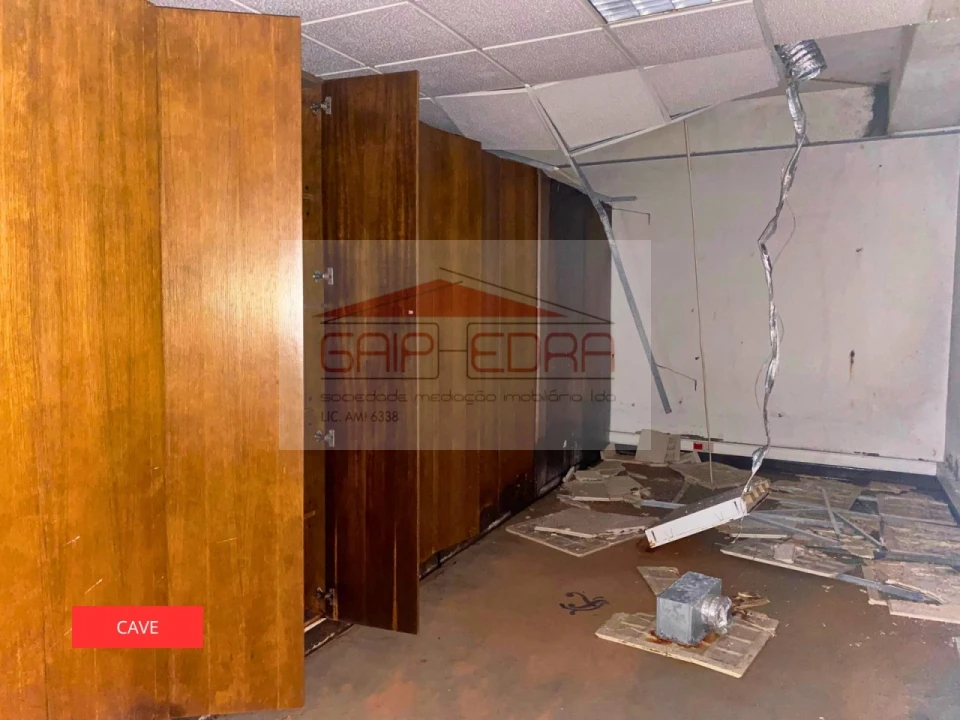 Loja para Venda em Santa Maria de Lamas Foto 16