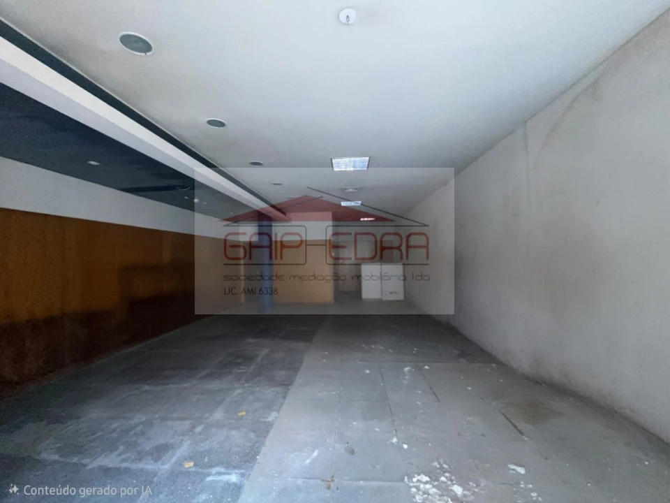 Loja para Venda em Santa Maria de Lamas Foto 8