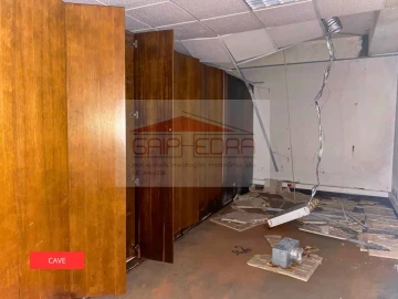 Loja para Venda em Santa Maria de Lamas