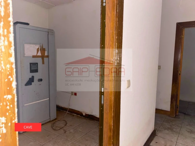 Loja para Venda em Santa Maria de Lamas Foto 19