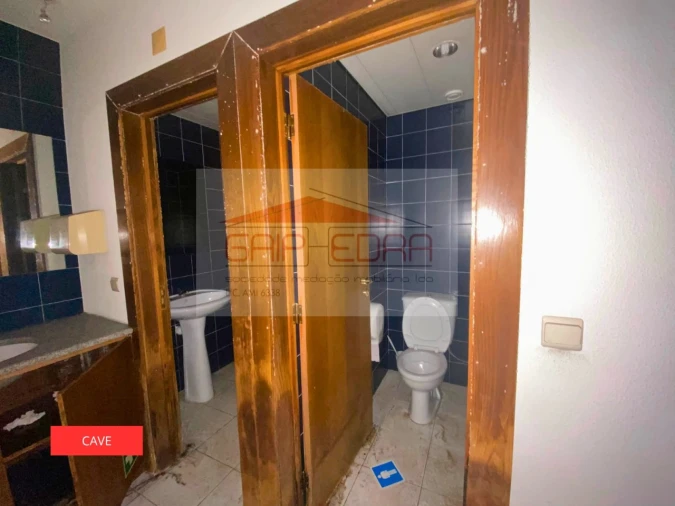Loja para Venda em Santa Maria de Lamas Foto 23