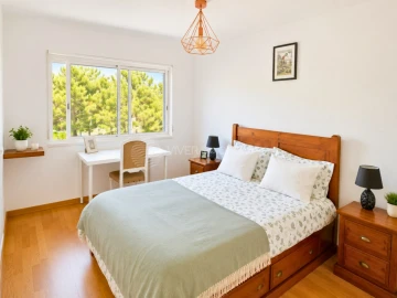 Apartamento T2 para Venda em Charneca de Caparica e Sobreda