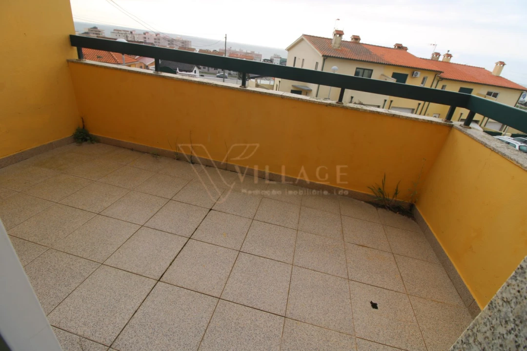 Moradia T3 para Venda em Vila Praia de Ancora Foto 8