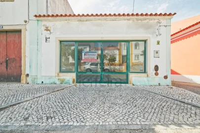 Loja para Venda em Chamusca e Pinheiro Grande