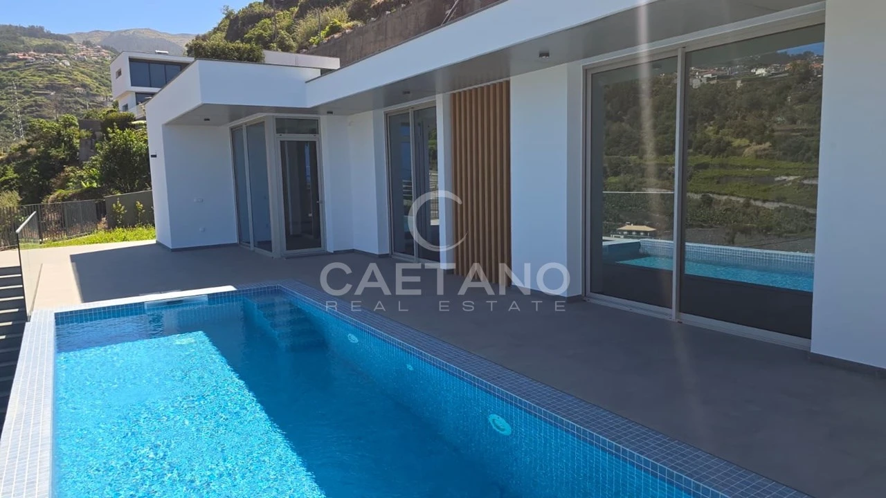 Moradia T2 para Venda em Calheta Foto 50