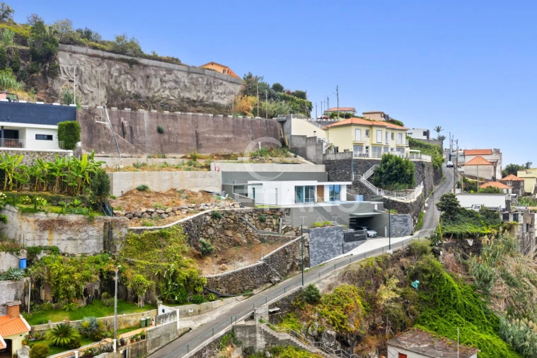 Moradia T2 para Venda em Calheta Foto 42