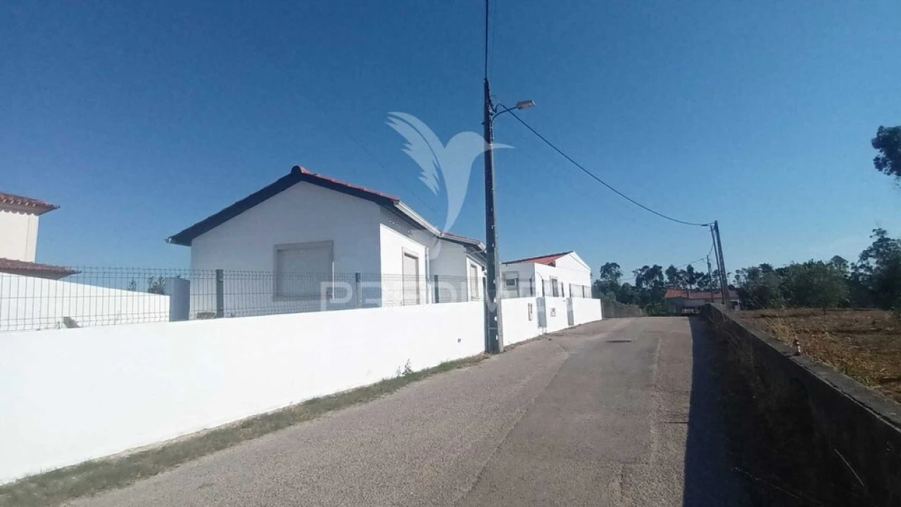Moradia T2 para Venda em Arrabal Foto 2