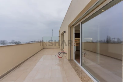Apartamento T3 para Venda em São Vicente (Braga)