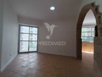 Apartamento T2 para Venda em Algueirão-Mem Martins