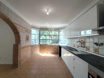 Apartamento T2 para Venda em Algueirão-Mem Martins