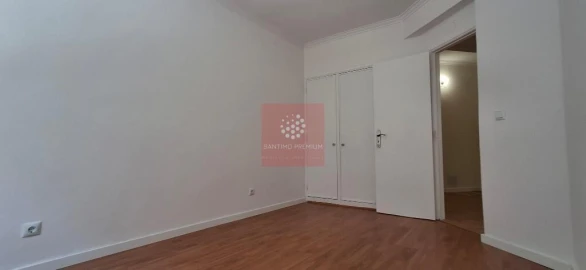Apartamento T2 para Venda em Algueirão-Mem Martins
