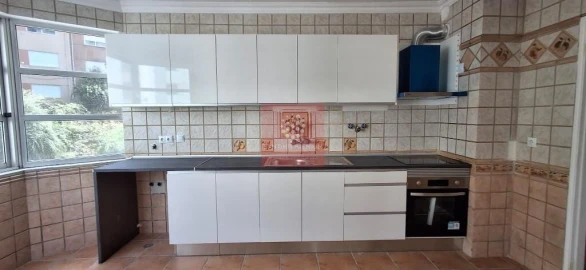 Apartamento T2 para Venda em Algueirão-Mem Martins