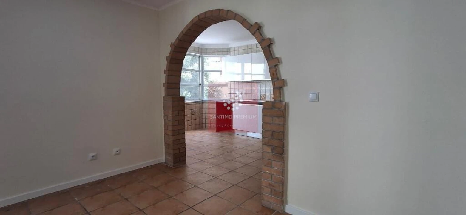 Apartamento T2 para Venda em Algueirão-Mem Martins Foto 7