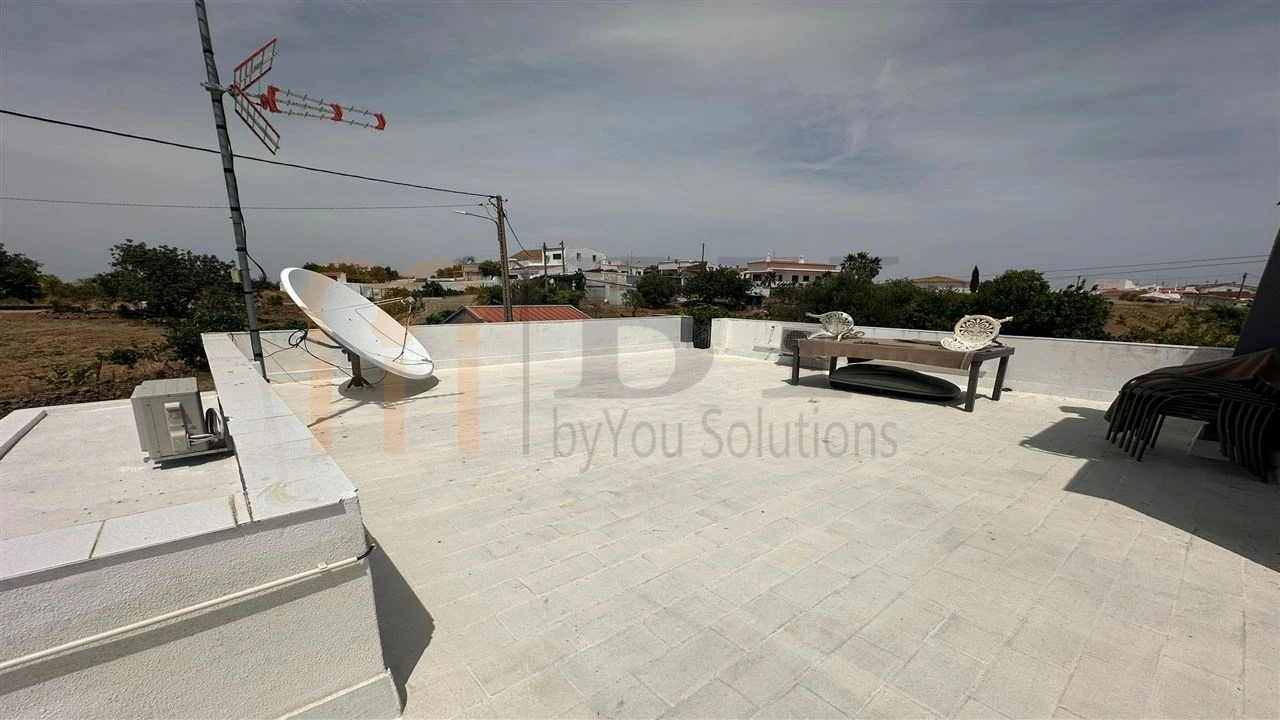 Moradia T2 para Venda em Azinhal Foto 22