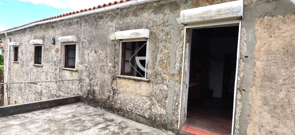 Moradia T3 para Venda em Refoios do Lima