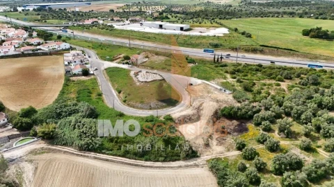 Terreno para Venda em Romeira e Várzea