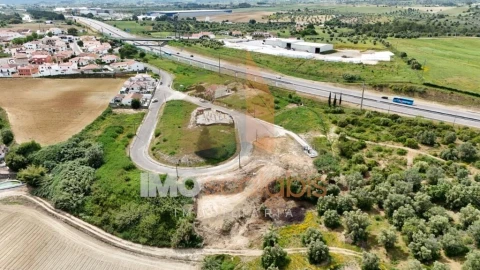 Terreno para Venda em Romeira e Várzea