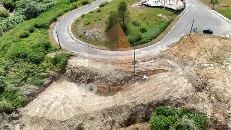 Terreno para Venda em Romeira e Várzea Foto 15