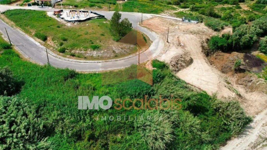 Terreno para Venda em Romeira e Várzea Foto 3